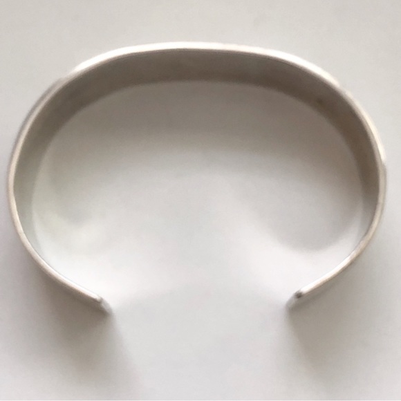 Vintage Roderick Tenorio Sterling Silver Bear Cuff - Picture 12 of 14